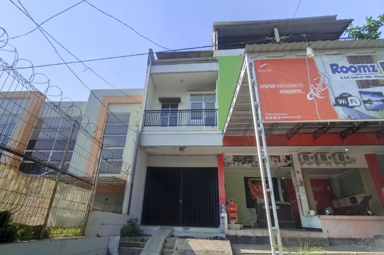 Oyo Life 92877 Hotel Rainbow 7296 三宝垄 外观 照片