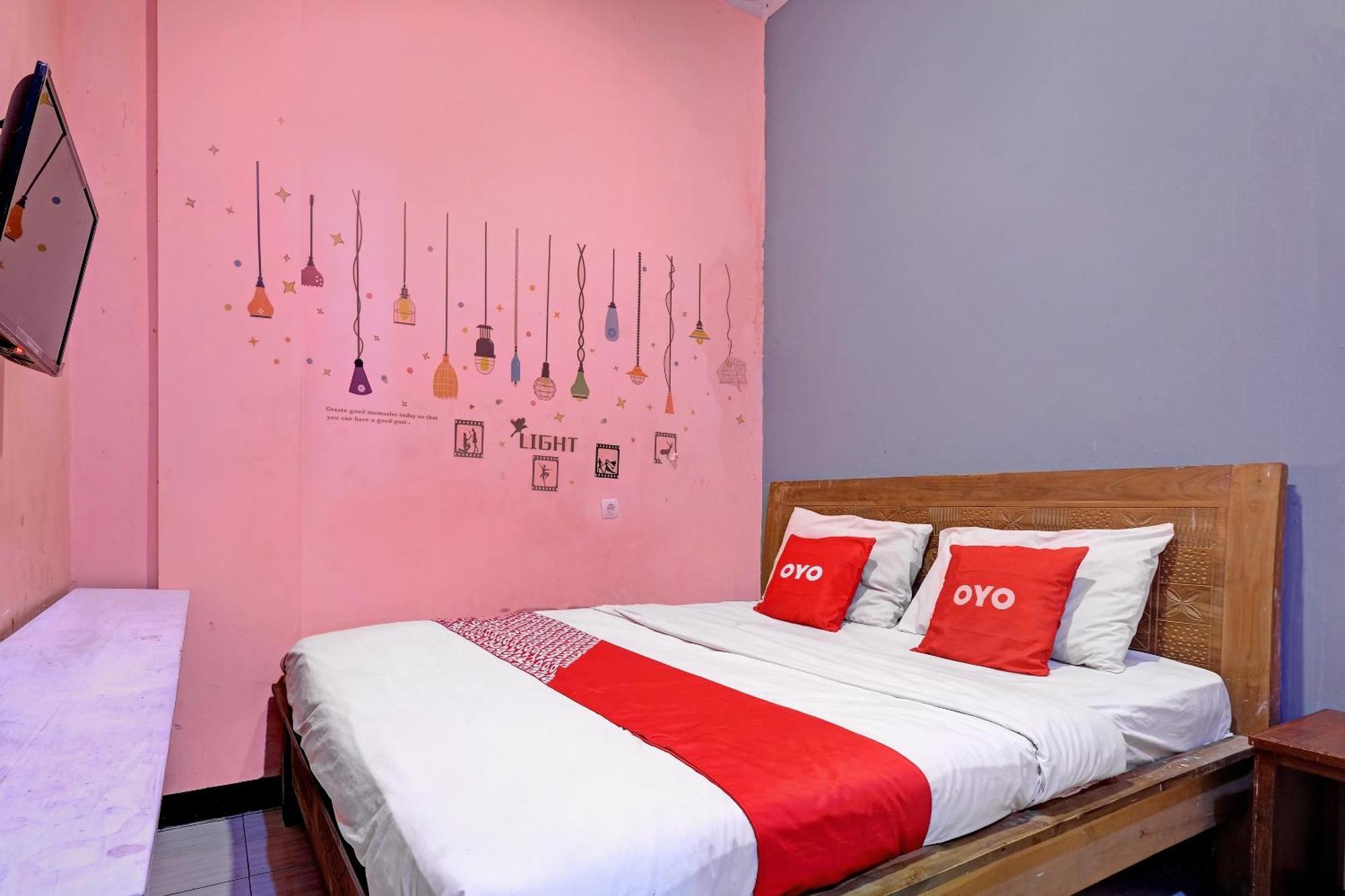 Oyo Life 92877 Hotel Rainbow 7296 三宝垄 外观 照片