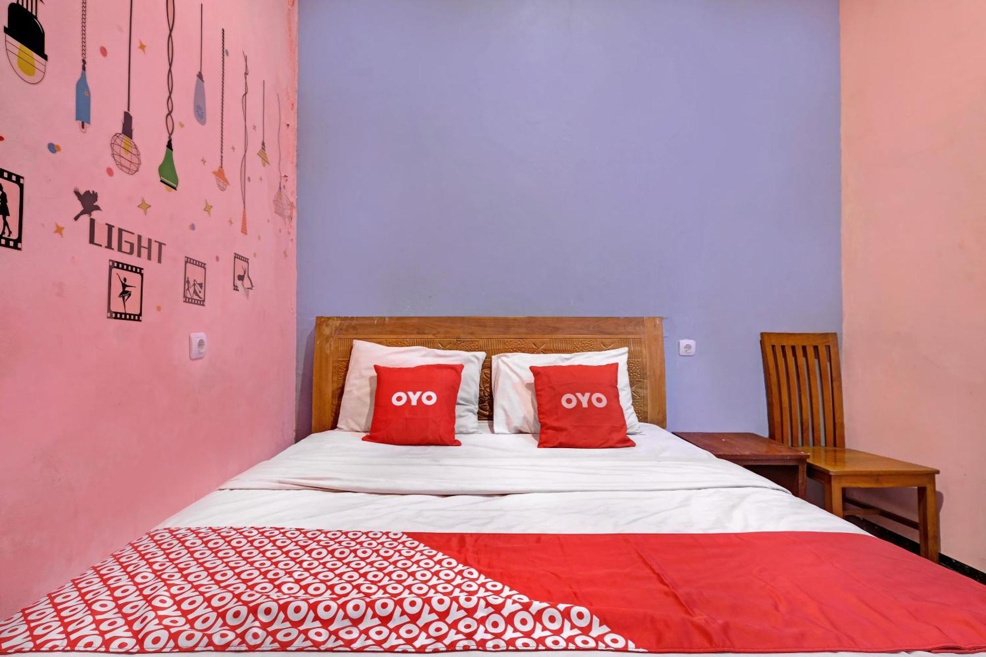 Oyo Life 92877 Hotel Rainbow 7296 三宝垄 外观 照片