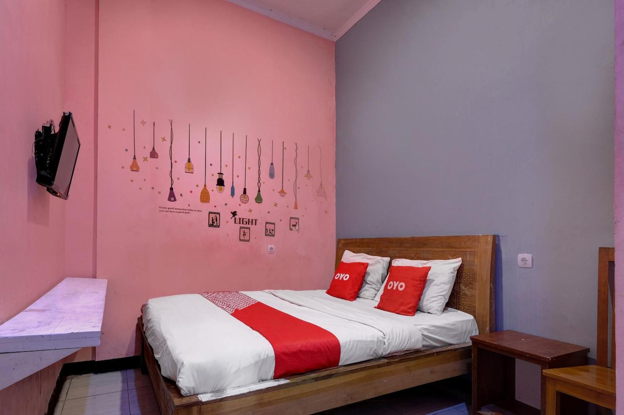 Oyo Life 92877 Hotel Rainbow 7296 三宝垄 外观 照片