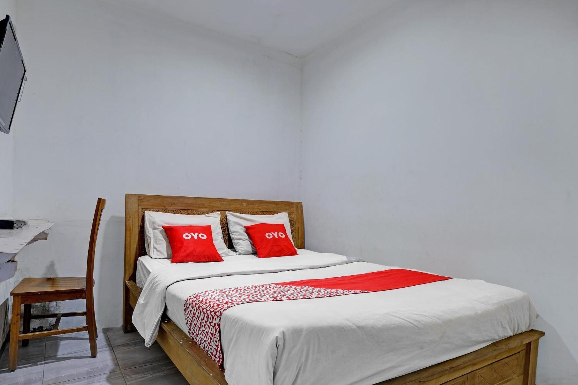 Oyo Life 92877 Hotel Rainbow 7296 三宝垄 外观 照片